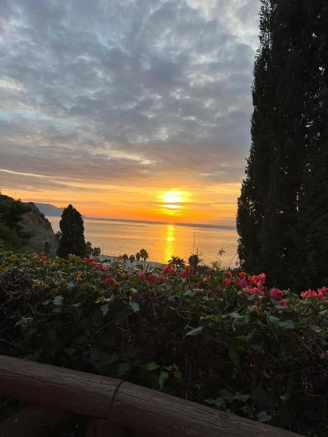 Burriana Playa Sea View Apartment Nerja