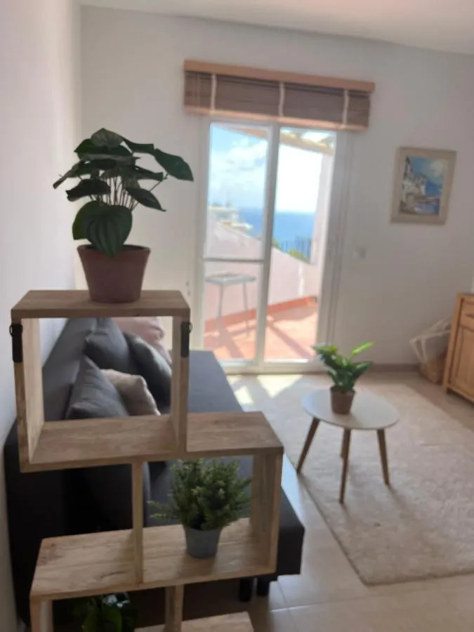 Burriana Playa Sea View Apartment نيرخا